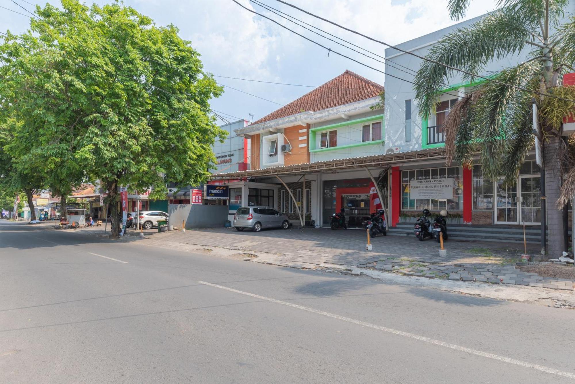 Reddoorz At Ciliwung Guest House Syariah Malang Bagian luar foto